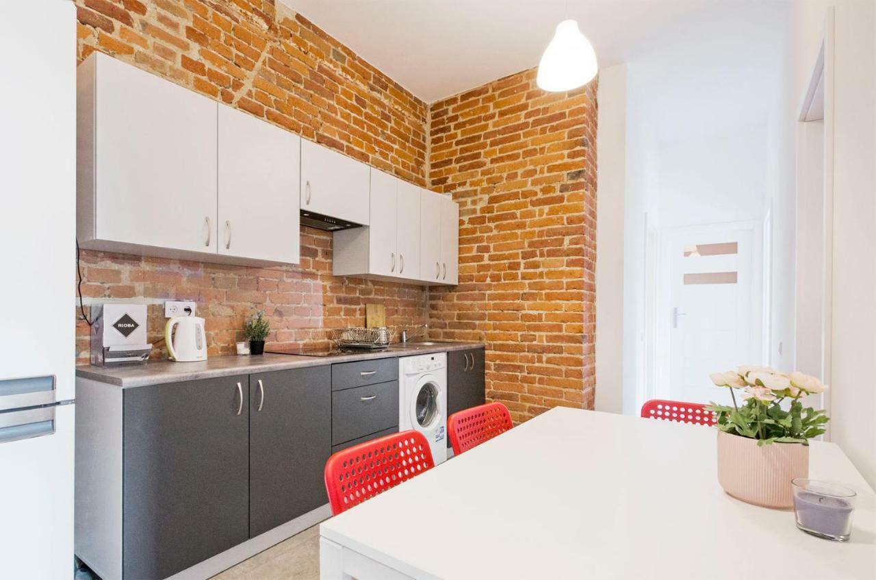 Apartstate Rooms On Wschodnia, 36 วูดช์ ภายนอก รูปภาพ